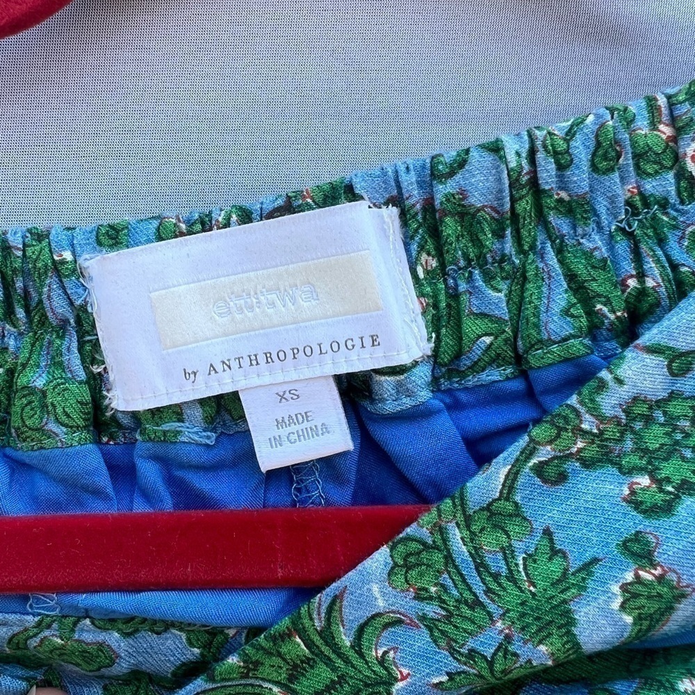 Anthropolgie Elephant Floral Print Rayon Linen Shorts Extra Small- Pre Own - Picture 5 of 15